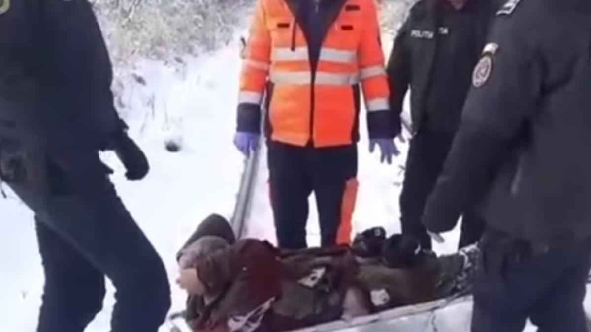 Un bărbat din Arad, găsit pe calea ferată, în stare de hipotermie Un bărbat din Arad, găsit pe calea ferată, în stare de hipotermie