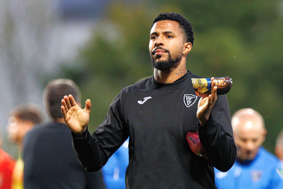 Jucătorul cu 12 goluri în 16 meciuri a fost propus la Rapid » Ce urmează pentru giuleșteni Jucătorul cu 12 goluri în 16 meciuri a fost propus la Rapid » Ce urmează pentru giuleșteni