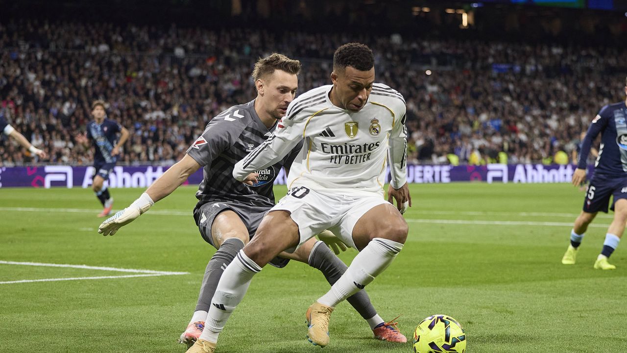 Ionuț Andrei Radu față în față cu Mbappe și Vinicius! Românul, omul meciului în ȘOCUL Real Madrid