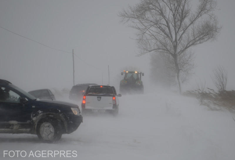 Avertisment pentru șoferi din cauza codului portocaliu de viscol puternic Avertisment pentru șoferi din cauza codului portocaliu de viscol puternic