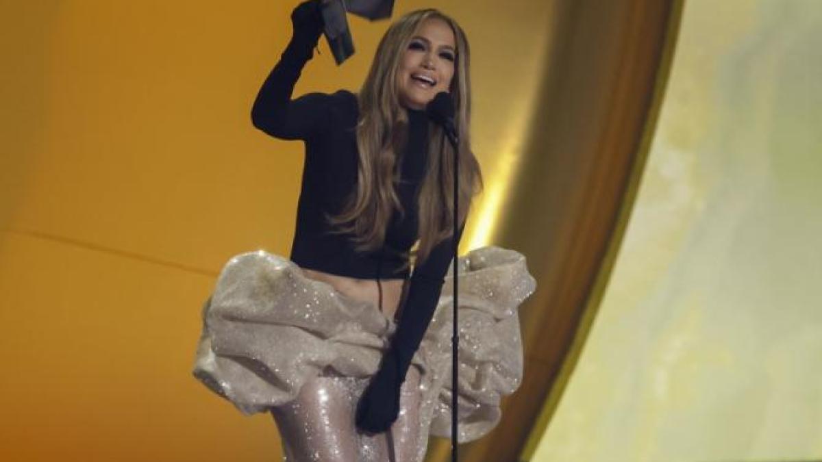 Gafa de Crăciun a lui Jennifer Lopez. Ce a făcut artista