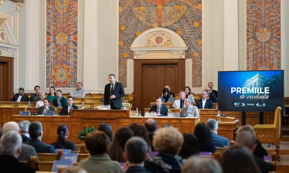 FOTO. Excelența, premiată la UBB Cluj-Napoca. Lista celor peste 70 de profesori. Mesajul rectorului Daniel David FOTO. Excelența, premiată la UBB Cluj-Napoca. Lista celor peste 70 de profesori. Mesajul rectorului Daniel David