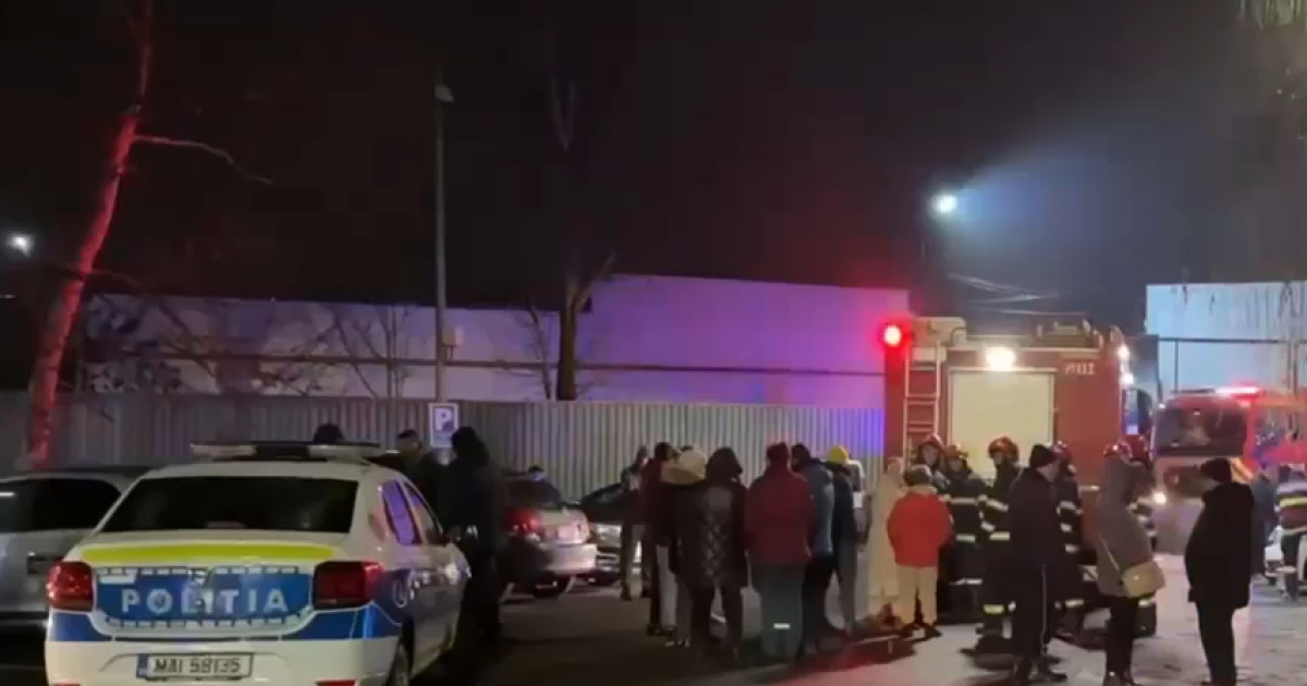 Explozie într-un bloc din Chitila: doi răniți și 40 de locatari evacuați în toiul nopții Explozie într-un bloc din Chitila: doi răniți și 40 de locatari evacuați în toiul nopții