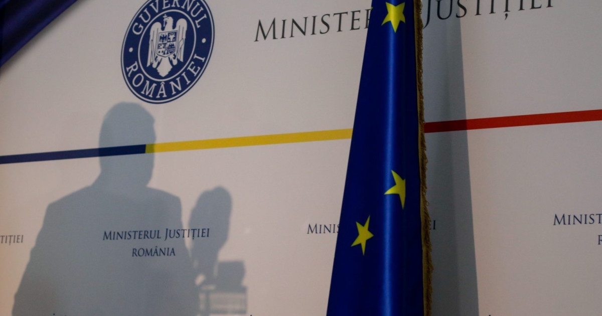 Lista procurorilor care candidează la șefia marilor parchete va fi publicată, astăzi, de Ministerul Justiției Lista procurorilor care candidează la șefia marilor parchete va fi publicată, astăzi, de Ministerul Justiției