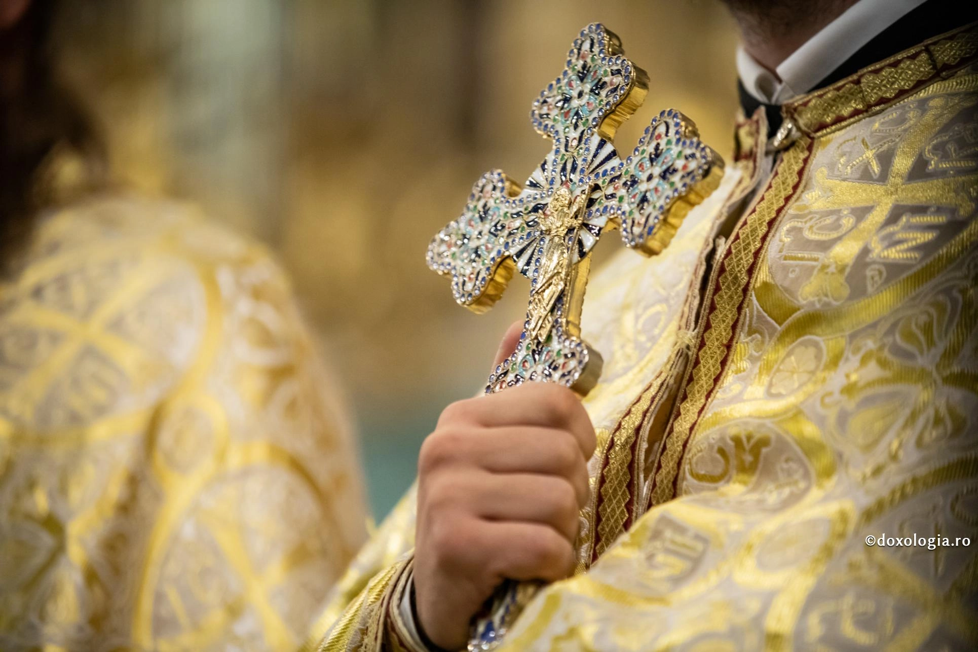 Cardinalul Claudiu, în Pastorala de Crăciun: Pacea lipseşte din inimile oamenilor şi de aceea lipseşte şi din lume Cardinalul Claudiu, în Pastorala de Crăciun: Pacea lipseşte din inimile oamenilor şi de aceea lipseşte şi din lume