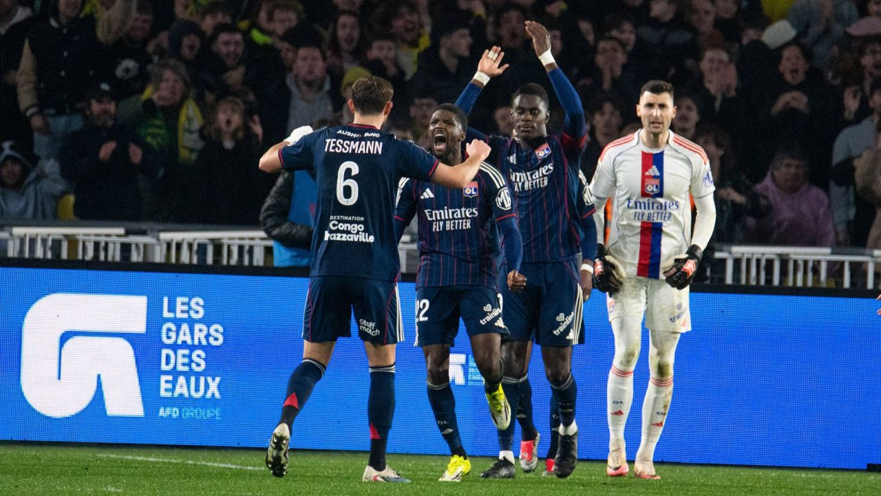 ROȘU după câteva secunde, autogol în ‘4 și schimbare în ‘5 în Ligue 1! Olympique Lyon