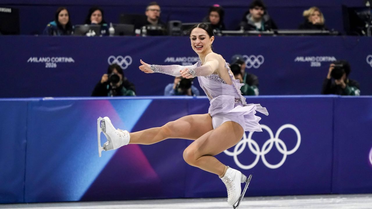 Julia Sauter a intrat în ISTORIE la JO de iarnă, după un exercițiu de basm la patinaj artistic! Pe ce loc a încheiat românca în clasament Julia Sauter a intrat în ISTORIE la JO de iarnă, după un exercițiu de basm la patinaj artistic! Pe ce loc a încheiat românca în clasament