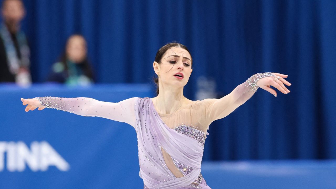 Americanii au intervievat-o pe Julia Sauter după exercițiul spectaculos de la programul liber: ”Wow! Nu m-am gândit niciodată la așa ceva” Americanii au intervievat-o pe Julia Sauter după exercițiul spectaculos de la programul liber: ”Wow! Nu m-am gândit niciodată la așa ceva”