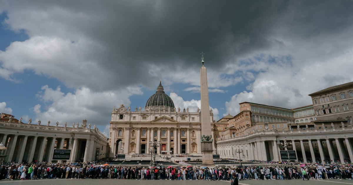 Banca Vaticanului lansează doi indici bursieri bazaţi pe valori catolice Banca Vaticanului lansează doi indici bursieri bazaţi pe valori catolice