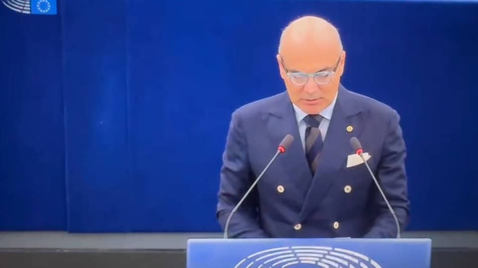 VIDEO. Rareș Bogdan, avertisment în Parlamentul European: „Dacă nu se trezește, Uniunea Europeană nu va supraviețui” VIDEO. Rareș Bogdan, avertisment în Parlamentul European: „Dacă nu se trezește, Uniunea Europeană nu va supraviețui”