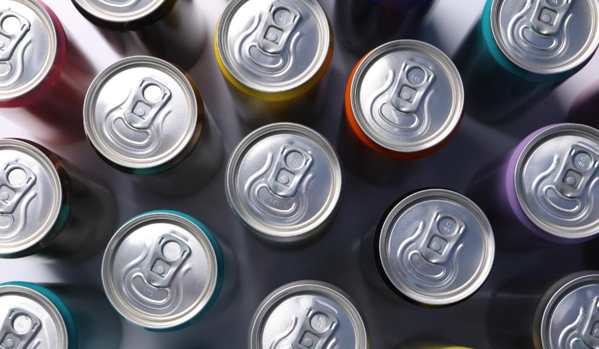 Încă o ţară interzice energizantele minorilor sub 16 ani. Noi restricţii pentru băuturile cu multă cofeină Încă o ţară interzice energizantele minorilor sub 16 ani. Noi restricţii pentru băuturile cu multă cofeină