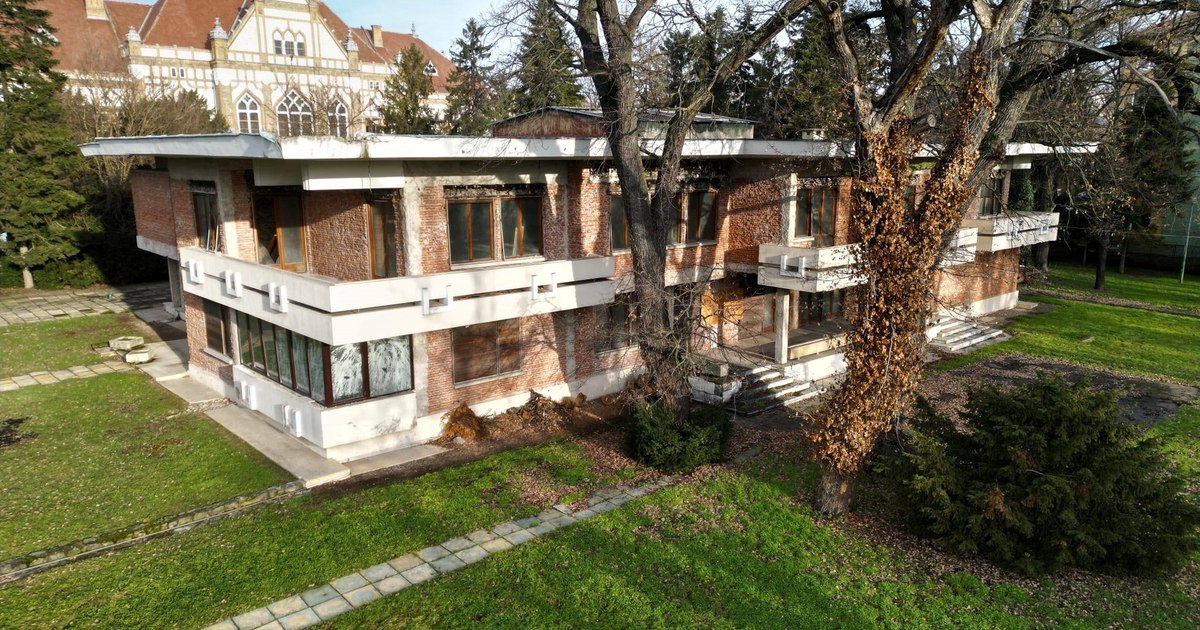 O celebră vilă a lui Nicolae Ceauşescu revine în patrimoniul public, după ce afaceristul Ovidiu Tender a fost expropriat O celebră vilă a lui Nicolae Ceauşescu revine în patrimoniul public, după ce afaceristul Ovidiu Tender a fost expropriat