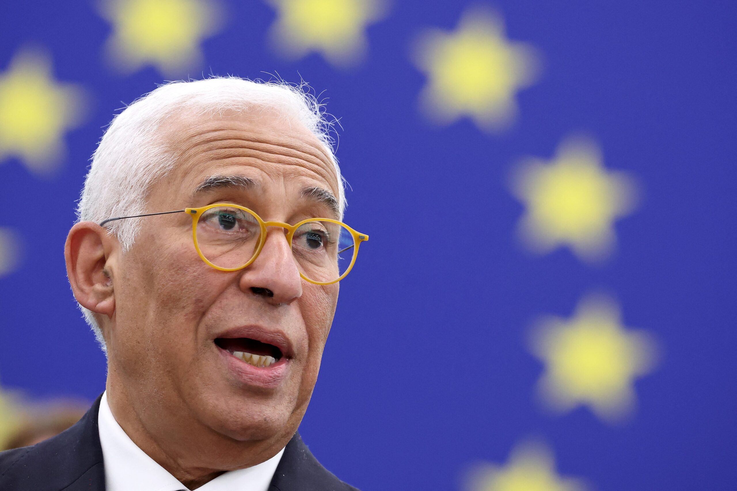 UE vrea să înceapă cât de curând posibil negocierile de aderare cu Ucraina, spune președintele Consiliului European UE vrea să înceapă cât de curând posibil negocierile de aderare cu Ucraina, spune președintele Consiliului European