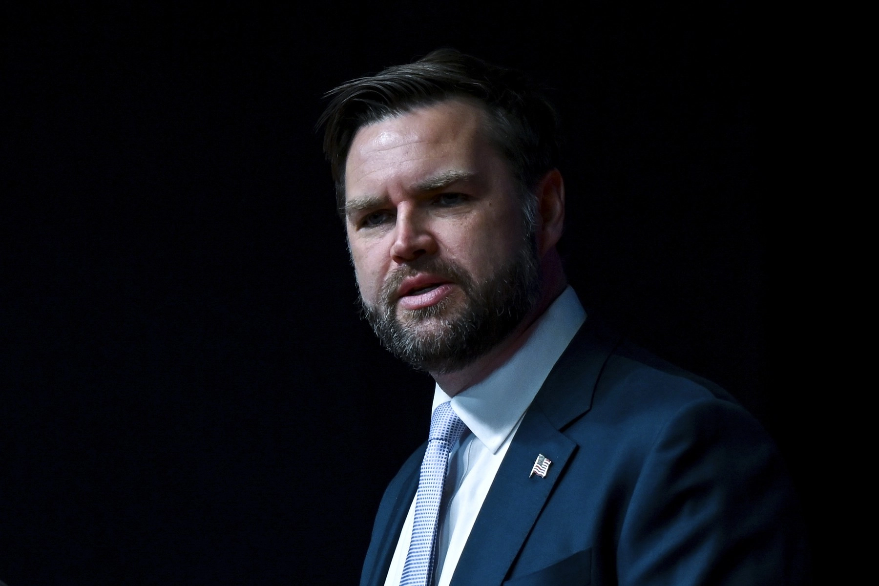 JD Vance: Iranul nu a acceptat anumite „linii roşii” stabilite de Trump JD Vance: Iranul nu a acceptat anumite „linii roşii” stabilite de Trump