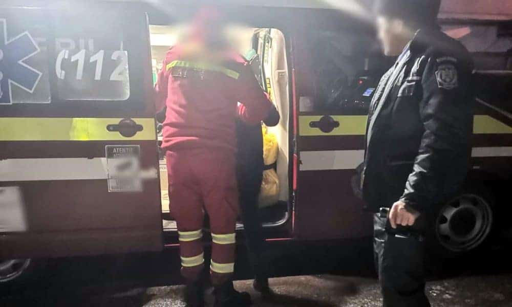Intervenții în ger, la Botoșani: 21 de persoane fără adăpost, găsite de polițiștii locali și evaluate medical pentru risc de hipotermie Intervenții în ger, la Botoșani: 21 de persoane fără adăpost, găsite de polițiștii locali și evaluate medical pentru risc de hipotermie