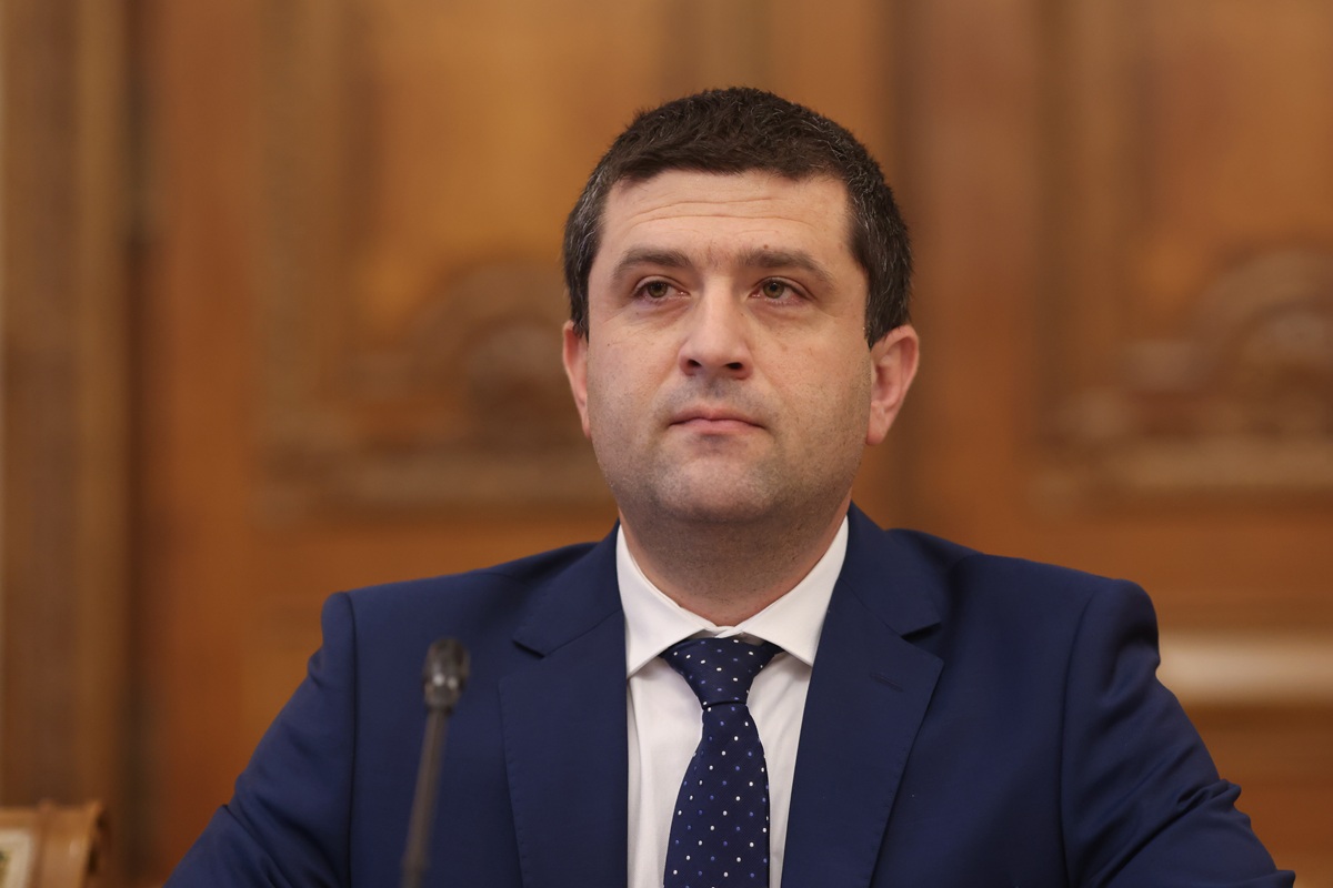 VIDEO Ministrul Miruță dă asigurări că pensiile din MApN nu se taie. „Militarii nu sunt în situația cu dosare întârziate sau cu infractori cărora li s-au prescris pedepsele” VIDEO Ministrul Miruță dă asigurări că pensiile din MApN nu se taie. „Militarii nu sunt în situația cu dosare întârziate sau cu infractori cărora li s-au prescris pedepsele”