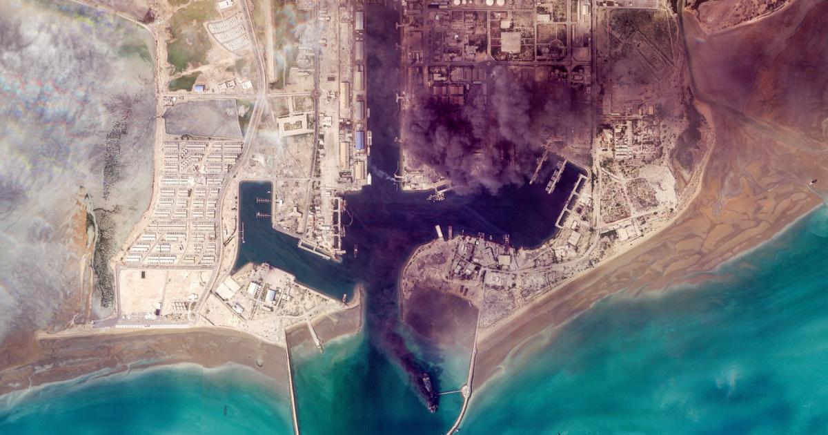 Iran anunță închiderea strâmtorii Ormuz, artera petrolieră a lumii: Incendiem navele care încearcă să treacă Iran anunță închiderea strâmtorii Ormuz, artera petrolieră a lumii: Incendiem navele care încearcă să treacă