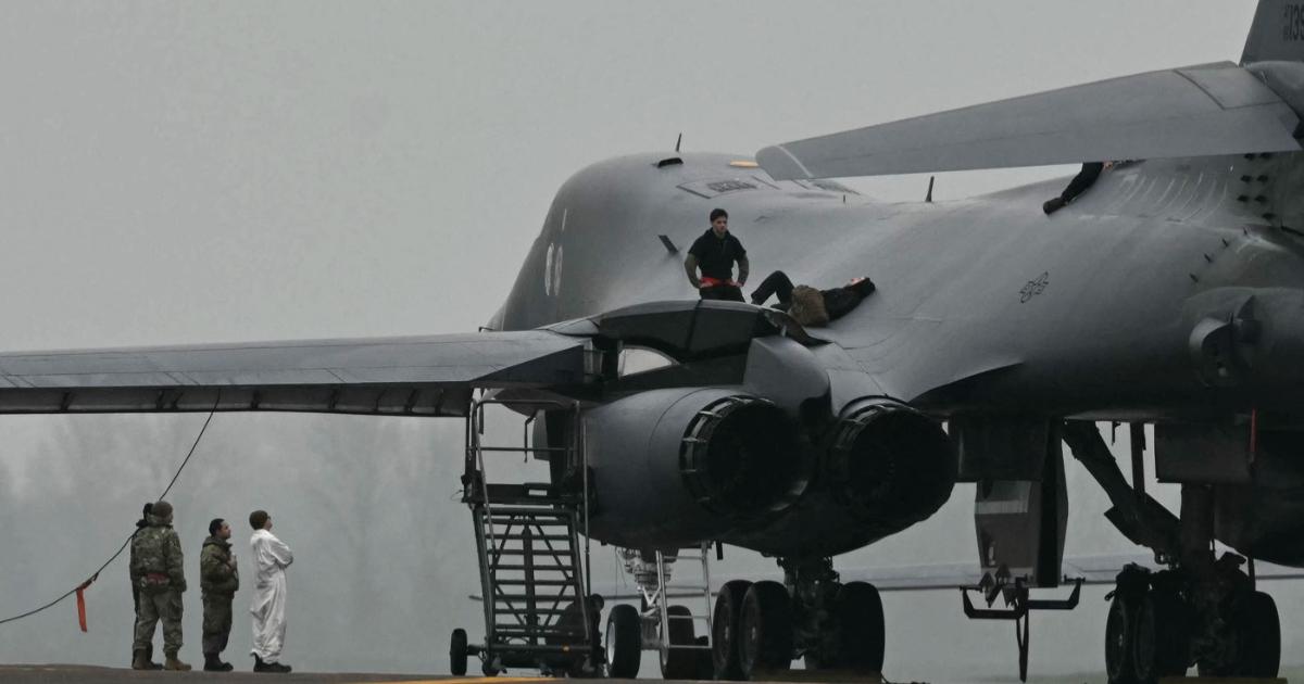 Americanii au început să folosească baze militare britanice împotriva Iranului Americanii au început să folosească baze militare britanice împotriva Iranului