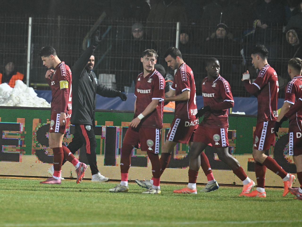 Un fost mijlocaș din Giulești a numit marea problemă a Rapidului înaintea derby-ului cu Craiova Un fost mijlocaș din Giulești a numit marea problemă a Rapidului înaintea derby-ului cu Craiova