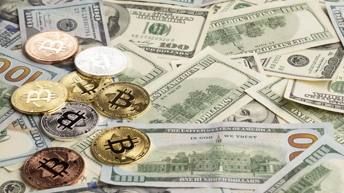 Analistul Radu Georgescu a investit în Bitcoin echivalentul prețului unui apartament din București: „Posibil să fie cea mai proastă investiție a mea”