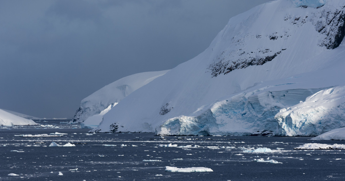 Antarctica surprinde cercetătorii: Banchiza își revine în 2026 după patru ani de scăderi record Antarctica surprinde cercetătorii: Banchiza își revine în 2026 după patru ani de scăderi record