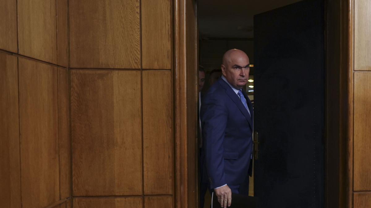 Ilie Bolojan, anunțuri despre Hidroelectrica, Mintia, Iernut. Liberty Galați va fi declarat obiectiv de importanţă strategică Ilie Bolojan, anunțuri despre Hidroelectrica, Mintia, Iernut. Liberty Galați va fi declarat obiectiv de importanţă strategică
