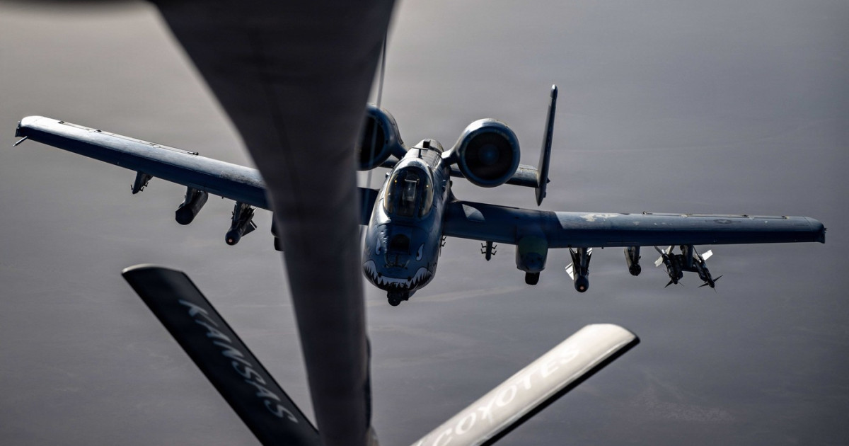 SUA lansează o ofensivă pentru deblocarea Strâmtorii Ormuz: Avioane de luptă și elicoptere vânează drone și nave militare iraniene SUA lansează o ofensivă pentru deblocarea Strâmtorii Ormuz: Avioane de luptă și elicoptere vânează drone și nave militare iraniene