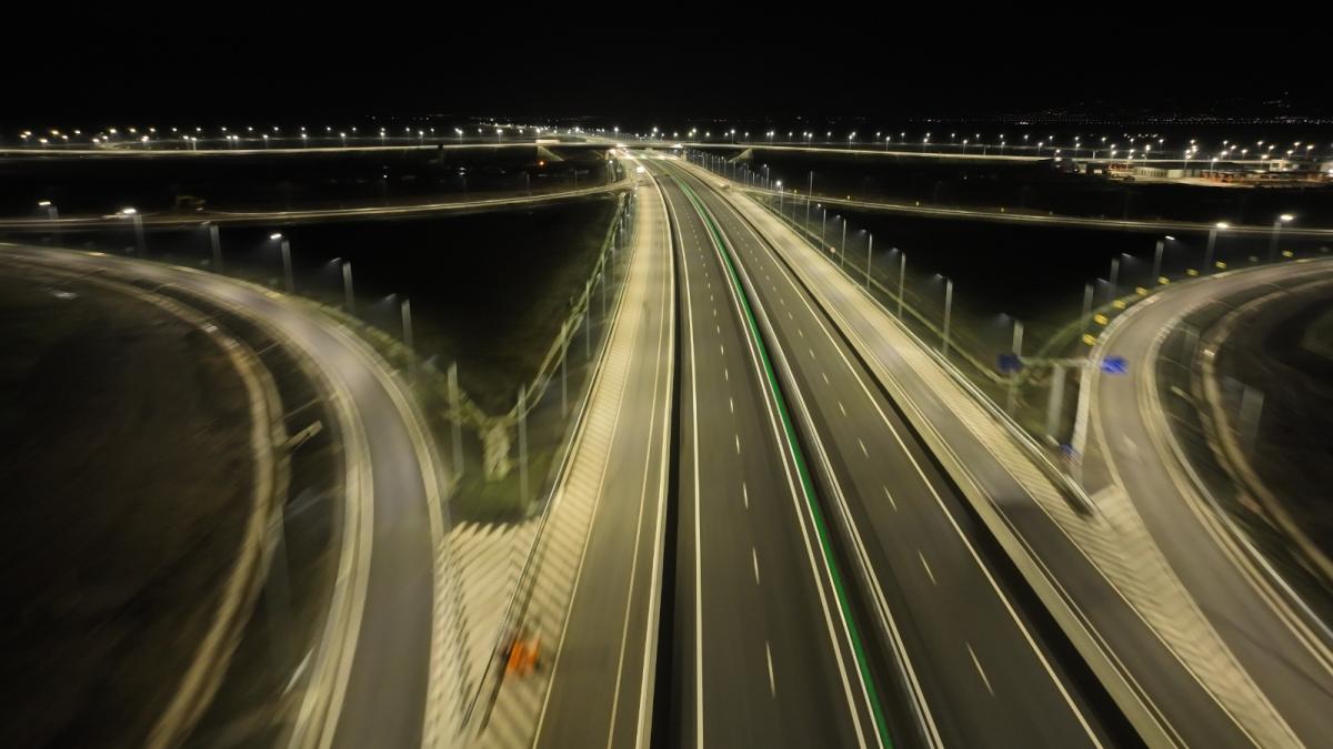 Două autostrăzi din România, integrate în planurile NATO. Primim 4 miliarde pentru realizarea lor Două autostrăzi din România, integrate în planurile NATO. Primim 4 miliarde pentru realizarea lor