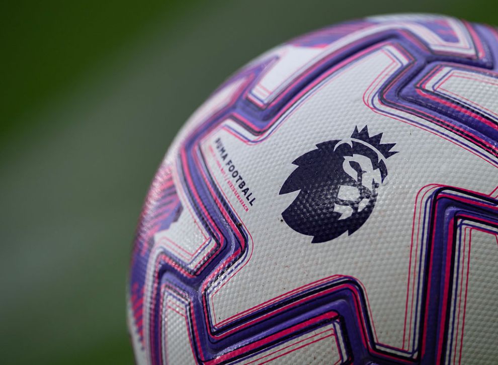 Doi jucători din Premier League, răniți după ce au intervenit într-un incident care ar putea fi de natură rasistă: ”Anchetă în curs” Doi jucători din Premier League, răniți după ce au intervenit într-un incident care ar putea fi de natură rasistă: ”Anchetă în curs”