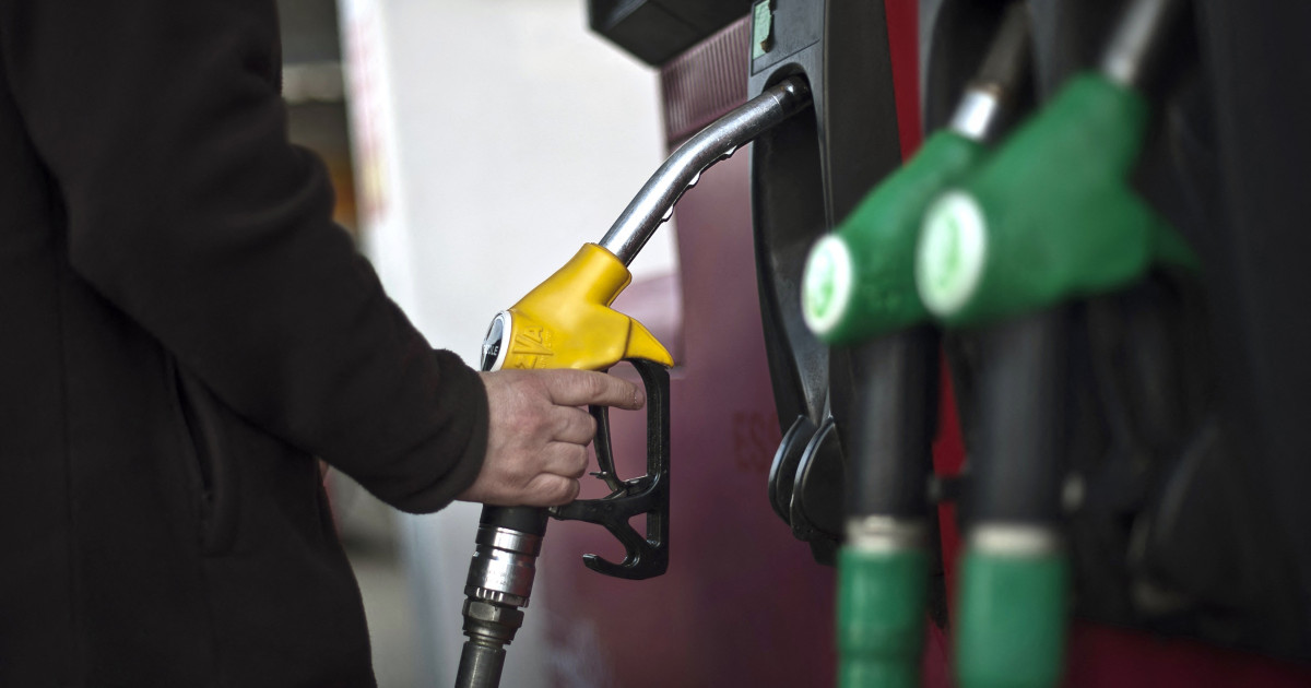 Scumpirile la carburanți, în centrul disputelor din Guvern. Expert în energie: „reducerea accizelor ar fi soluția simplă și eficientă”