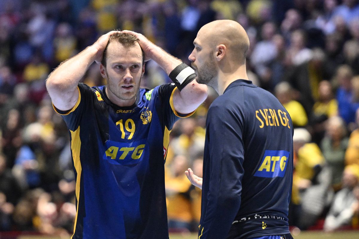 ȘOC la Europeanul de handbal! Ungaria produce surpriza, iar favorita grupei NU mai e la mâna ei » INCREDIBIL: 4 din 6 echipe au șanse la semifinale în ziua decisivă ȘOC la Europeanul de handbal! Ungaria produce surpriza, iar favorita grupei NU mai e la mâna ei » INCREDIBIL: 4 din 6 echipe au șanse la semifinale în ziua decisivă