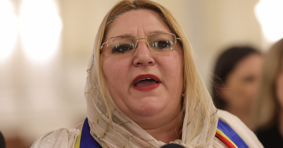 Diana Şoşoacă a fost chemată la Parchetul General în legătură cu efectuarea unei expertize psihiatrice Diana Şoşoacă a fost chemată la Parchetul General în legătură cu efectuarea unei expertize psihiatrice