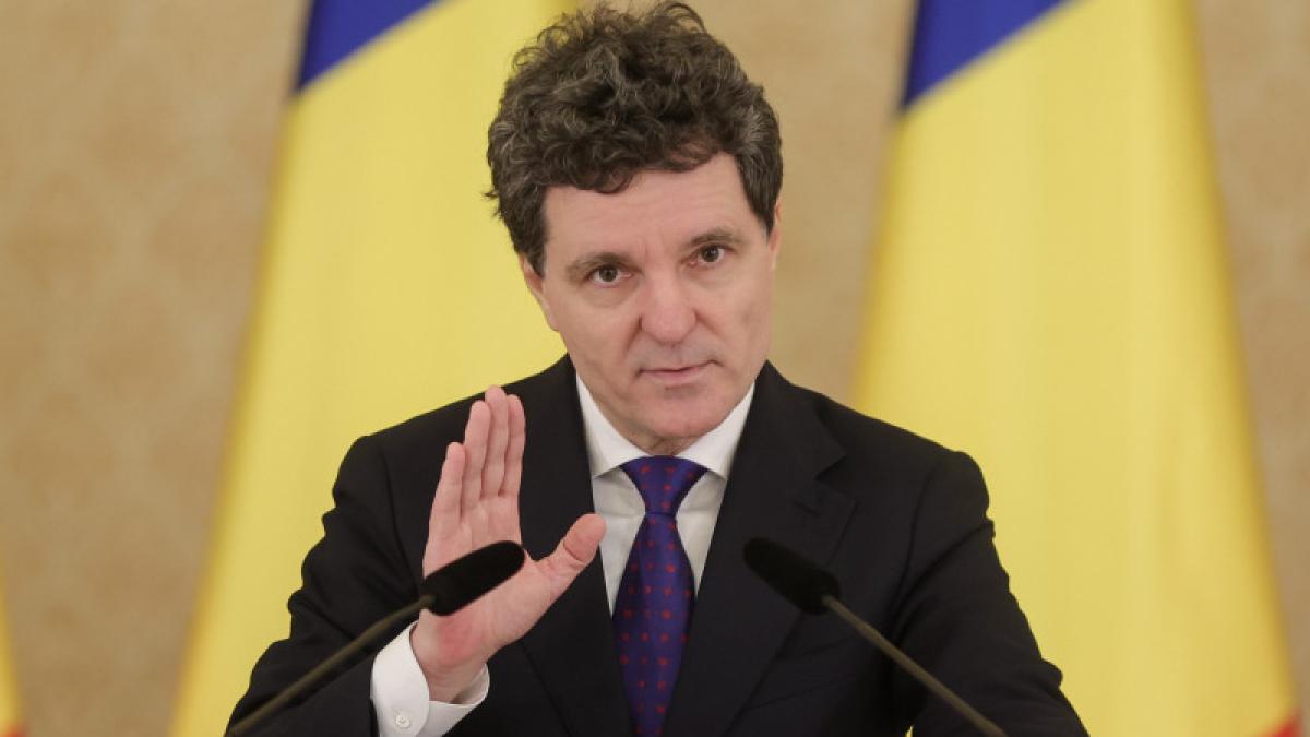 Nicușor Dan, reacție după ce Ucraina nu a inclus România pe lista țărilor pentru care acceptă dubla cetățenie