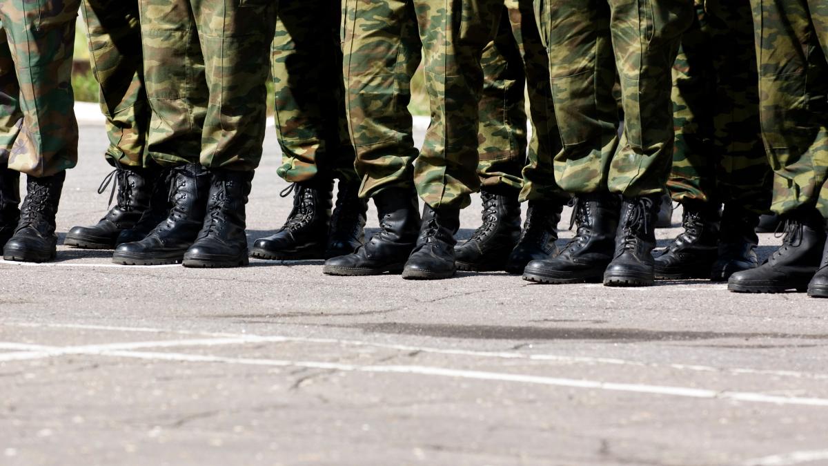 Noua lege a serviciului militar din Germania. Bărbații între 17 și 45 de ani mai pot pleca din țară doar cu semnătură