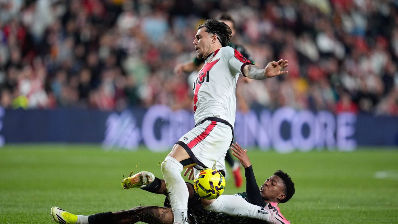 Derby-ul tricolorilor în sferturile Conference League! Rayo Vallecano Derby-ul tricolorilor în sferturile Conference League! Rayo Vallecano