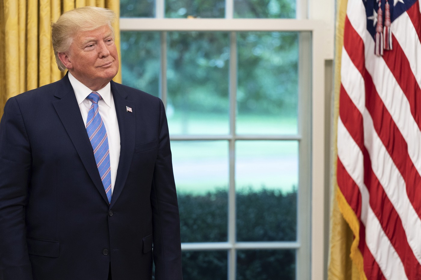 Mesajul lui Trump pentru România, după ce a fost invitat la Summitul B9 de la București. Cine poate veni din partea SUA Mesajul lui Trump pentru România, după ce a fost invitat la Summitul B9 de la București. Cine poate veni din partea SUA