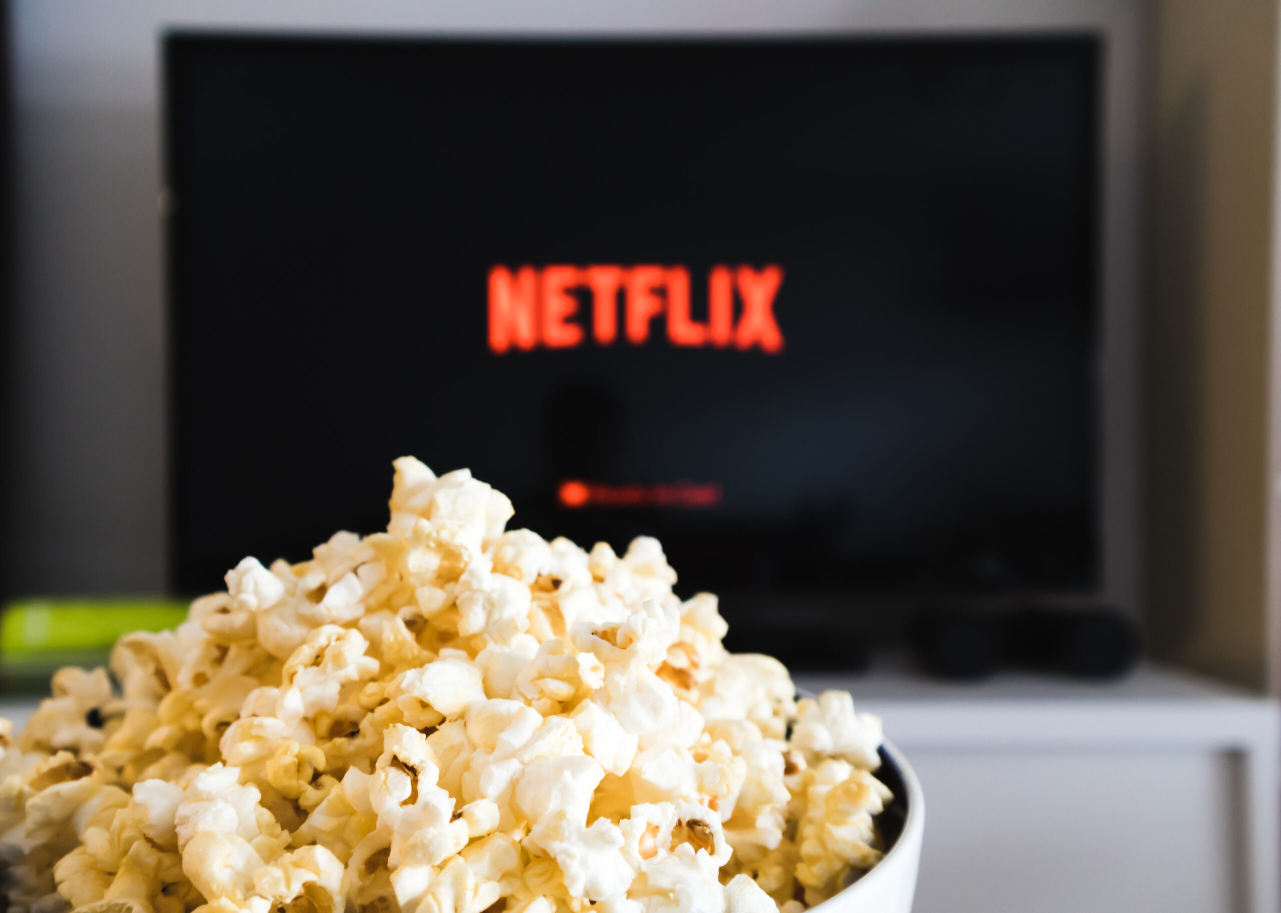 Lansat discret, un nou serial thriller bazat pe un bestseller se numără printre cele mai vizionate pe Netflix Lansat discret, un nou serial thriller bazat pe un bestseller se numără printre cele mai vizionate pe Netflix