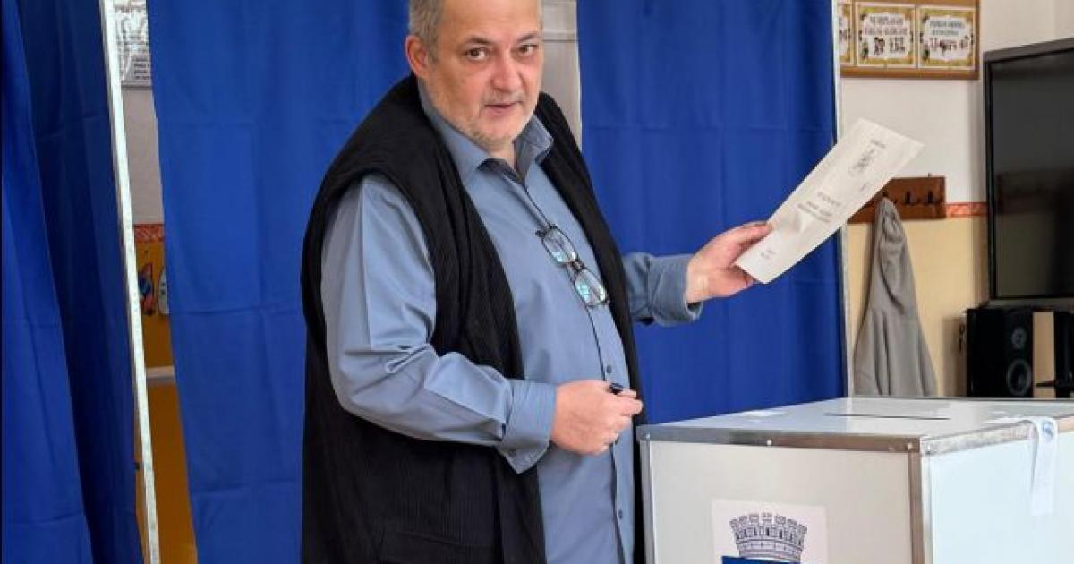 Un deputat AUR a murit în ziua de Paște. Dan Artimon avea 59 de ani Un deputat AUR a murit în ziua de Paște. Dan Artimon avea 59 de ani