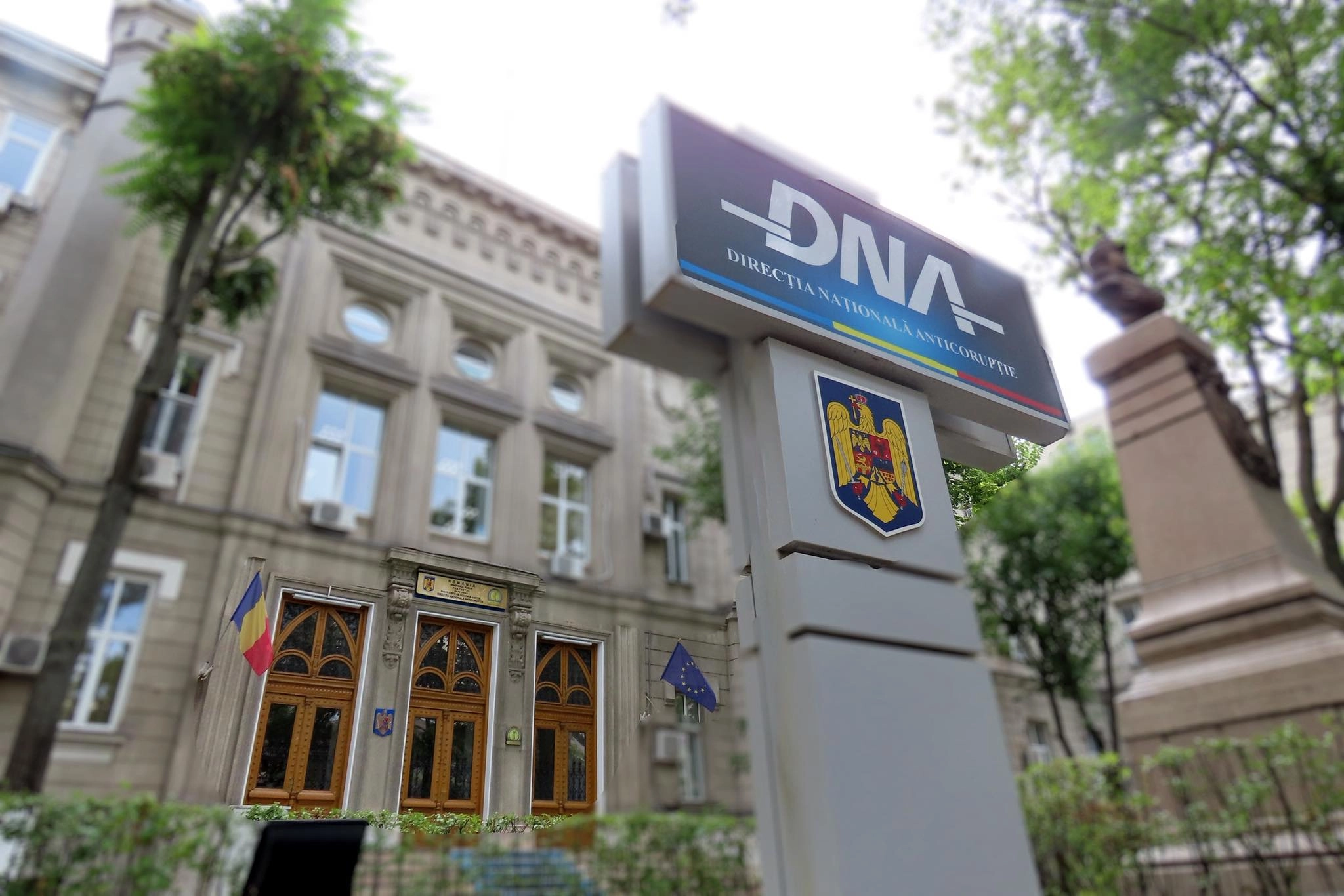 Percheziții DNA la Autoritatea Rutieră: suspiciuni de corupție și examene „aranjate” pe bani