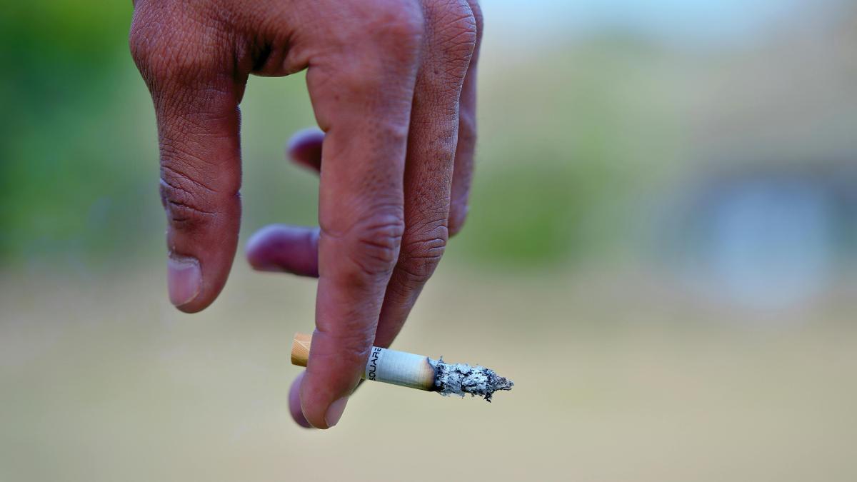 Fumezi de 10 ani? Atunci poți să faci un test rapid, gratuit și nedureros: Îți salvează ani din viață / video Fumezi de 10 ani? Atunci poți să faci un test rapid, gratuit și nedureros: Îți salvează ani din viață / video