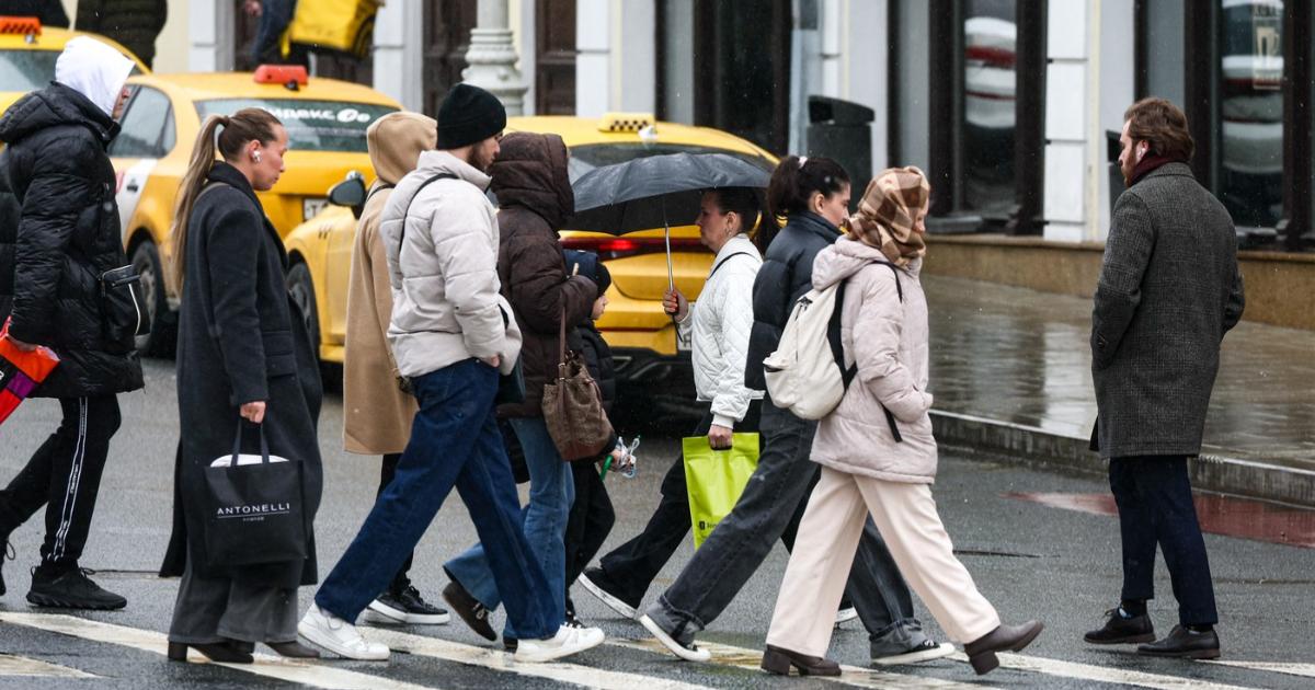 Schema prin care ruşii curtează angajaţi străini, după ce şi-a trimis cetăţenii la război în Ucraina Schema prin care ruşii curtează angajaţi străini, după ce şi-a trimis cetăţenii la război în Ucraina
