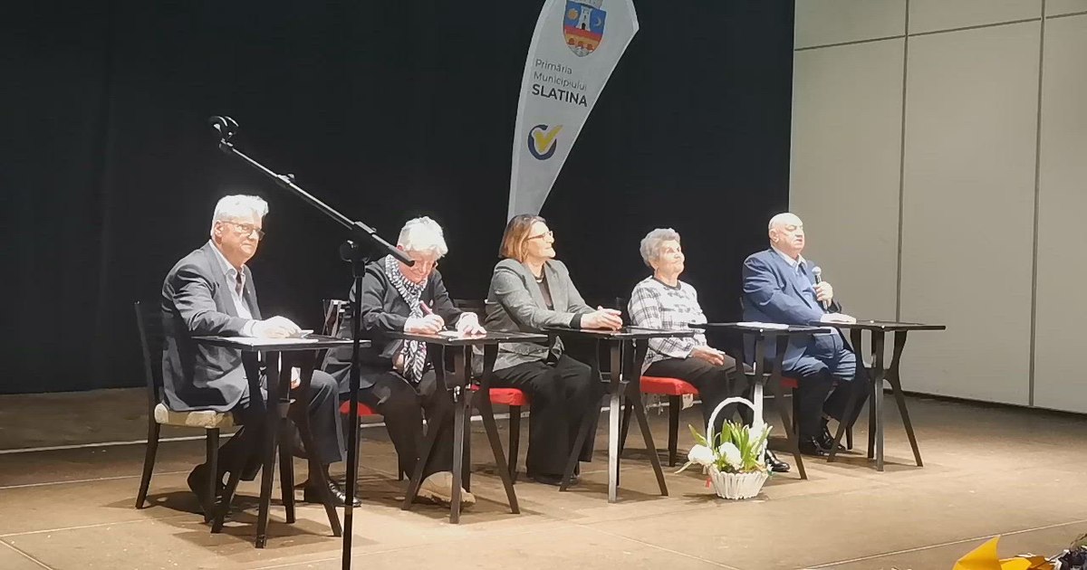 Povestea orașului-amfiteatru, redată într-o carte-document. „Mai sunt doar două în țară: Slatina și Brăila” Povestea orașului-amfiteatru, redată într-o carte-document. „Mai sunt doar două în țară: Slatina și Brăila”
