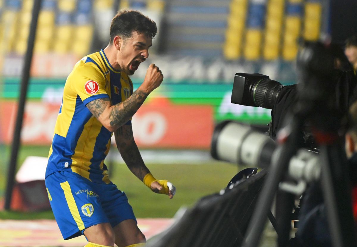 Petrolul a bătut palma cu noul antrenor! Azi semnează contractul Petrolul a bătut palma cu noul antrenor! Azi semnează contractul