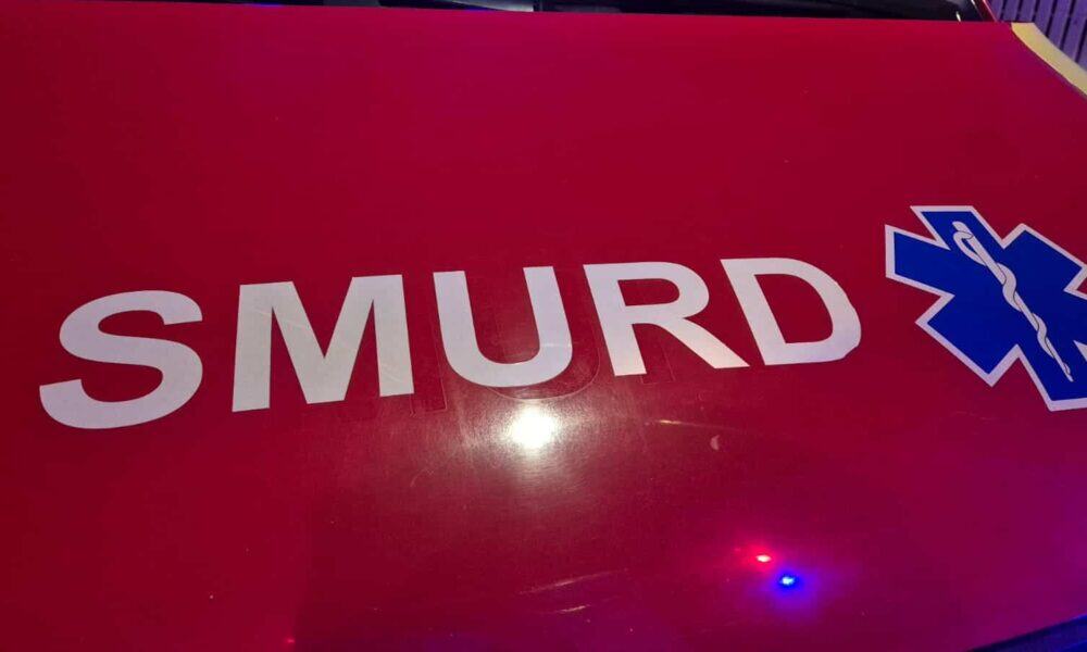 Doi adulți și o minoră din Alba, implicați într-un accident în Sibiu. Au ajuns la spital după ce s-au răsturnat cu mașina Doi adulți și o minoră din Alba, implicați într-un accident în Sibiu. Au ajuns la spital după ce s-au răsturnat cu mașina
