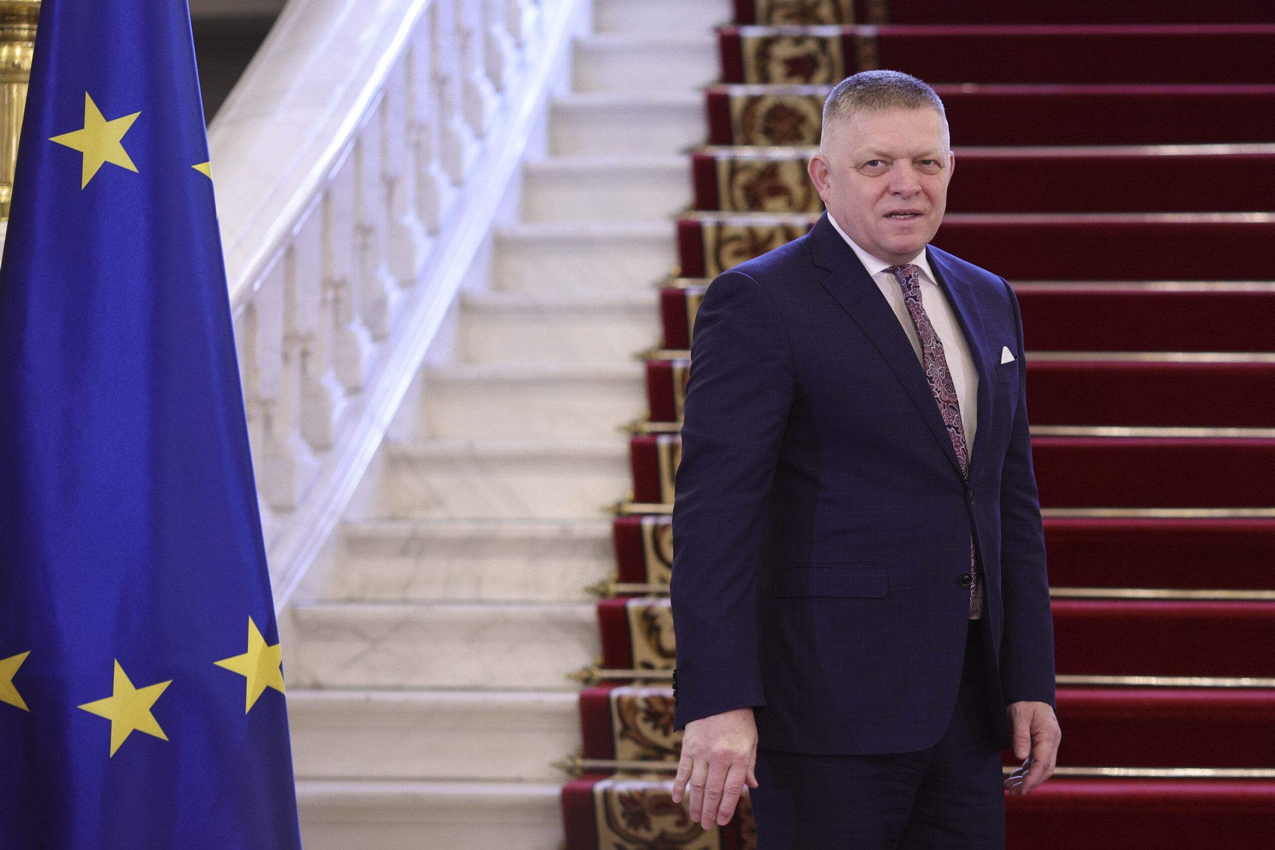Robert Fico vine astăzi în România. Premierul slovac se întâlnește cu Nicușor Dan și cu Ilie Bolojan Robert Fico vine astăzi în România. Premierul slovac se întâlnește cu Nicușor Dan și cu Ilie Bolojan
