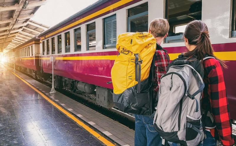 CFR Călători va suplimenta trenurile spre litoral în minivacanța de 1 Mai CFR Călători va suplimenta trenurile spre litoral în minivacanța de 1 Mai