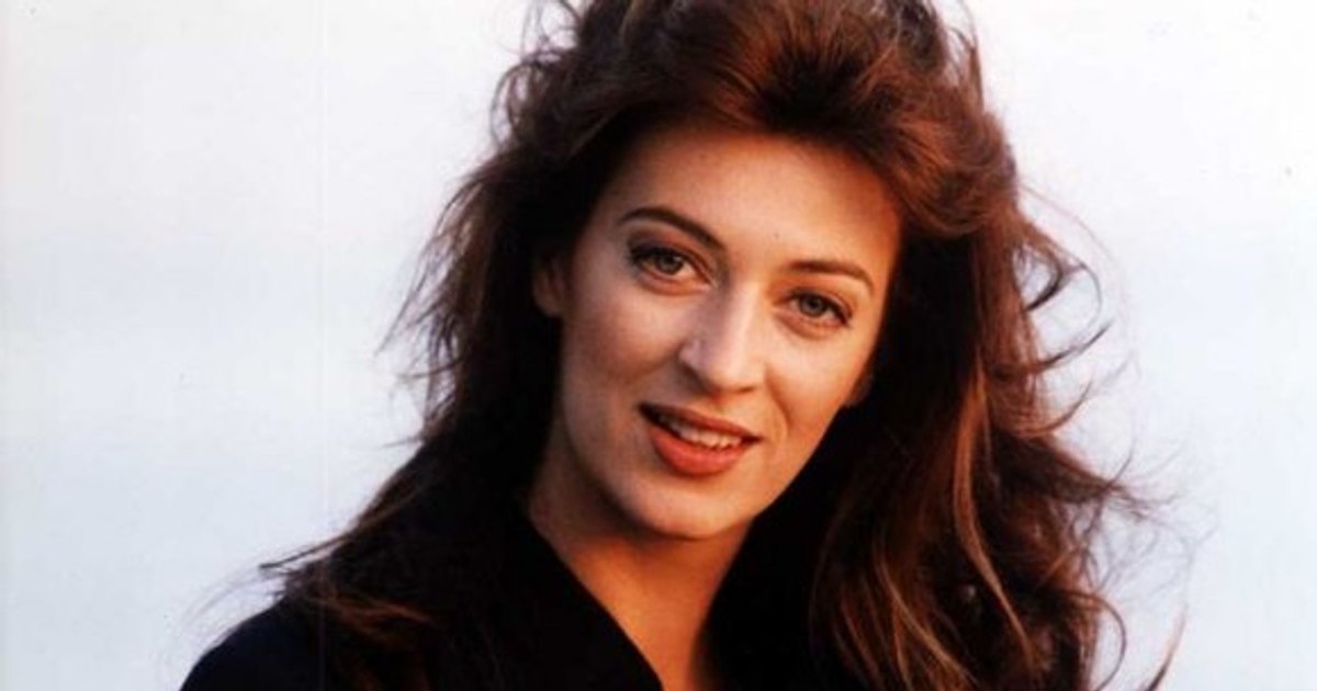 9 martie, ziua în care a murit Laura Stoica, una dintre cele mai apreciate artiste din istoria muzicii românești 9 martie, ziua în care a murit Laura Stoica, una dintre cele mai apreciate artiste din istoria muzicii românești