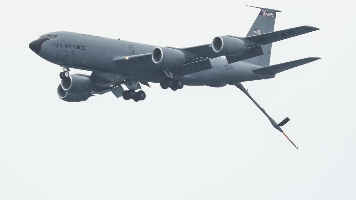 Ministrul Apărării confirmă: Trei avioane KC-135 Stratotanker au decolat de la București. „Nu știu unde se duc” Ministrul Apărării confirmă: Trei avioane KC-135 Stratotanker au decolat de la București. „Nu știu unde se duc”
