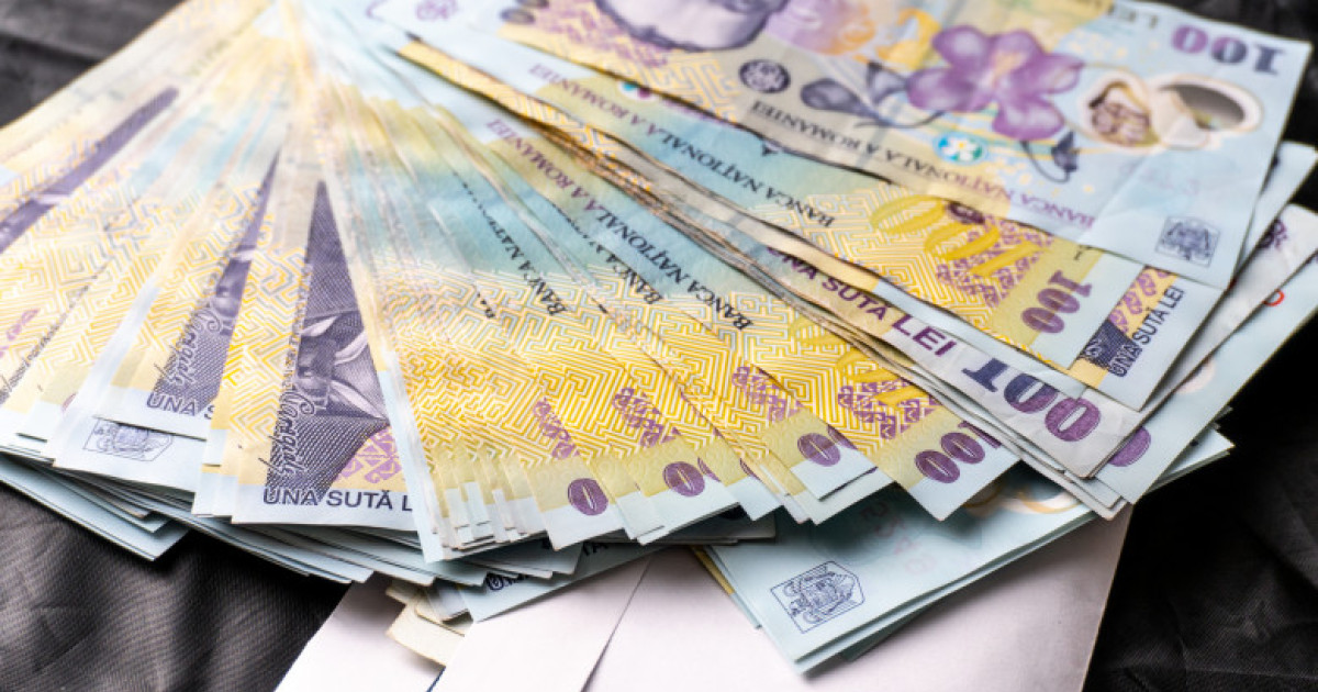 Deficitul bugetar la trei luni, aproape la jumătate față de 2025: statul a încasat mai mult din TVA și a atras mai multe fonduri UE