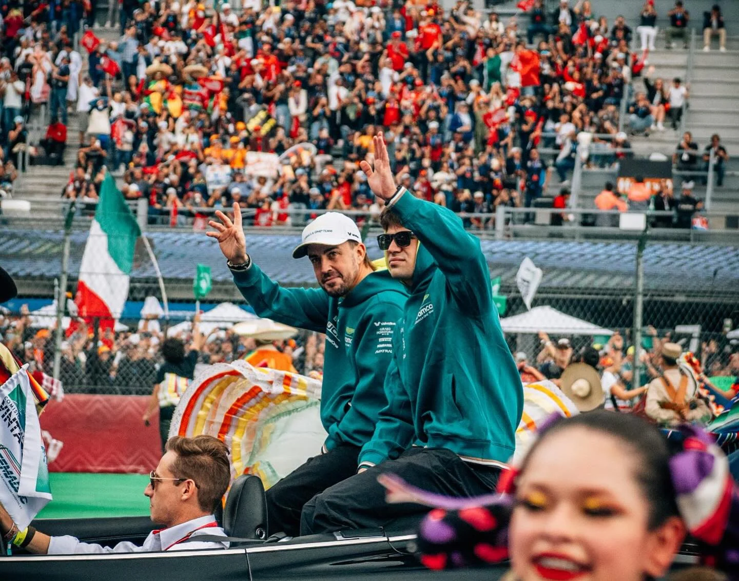 Piloții de la Aston Martin &icirc;ncep dezastruos noul sezon de Formula 1. Foto Facebook Fernando Alonso